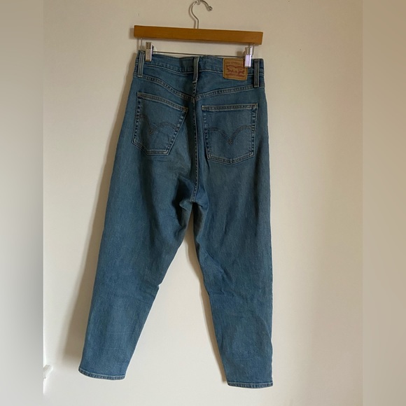 high waisted Levi’s jeans 29 Wedgie - Picture 3 of 6